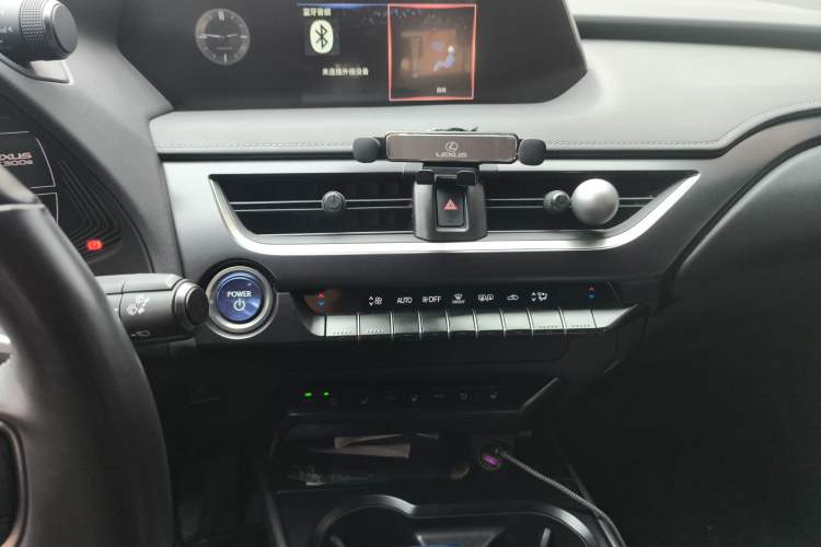 Used Lexus UX New Energy 2020 300e Pure·Joy Edition Audio And AC Panel