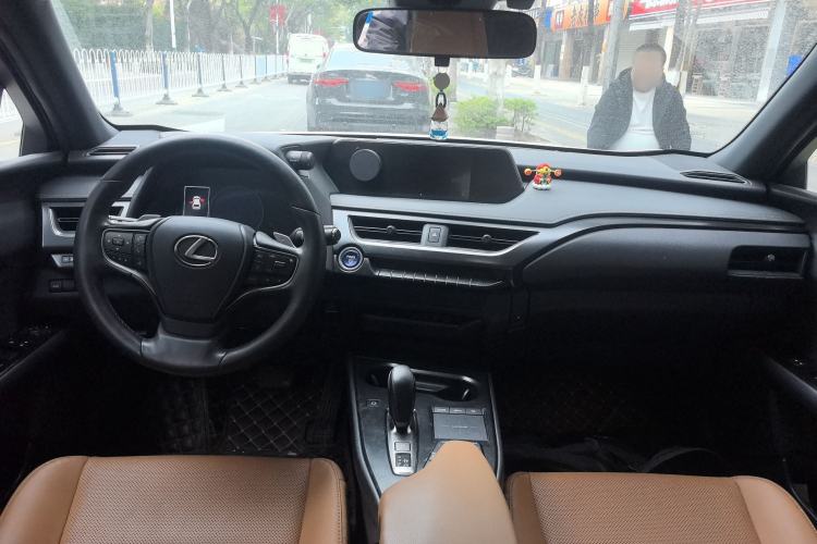 Used Lexus UX New Energy 2020 300e Pure·Joy Edition Center Console