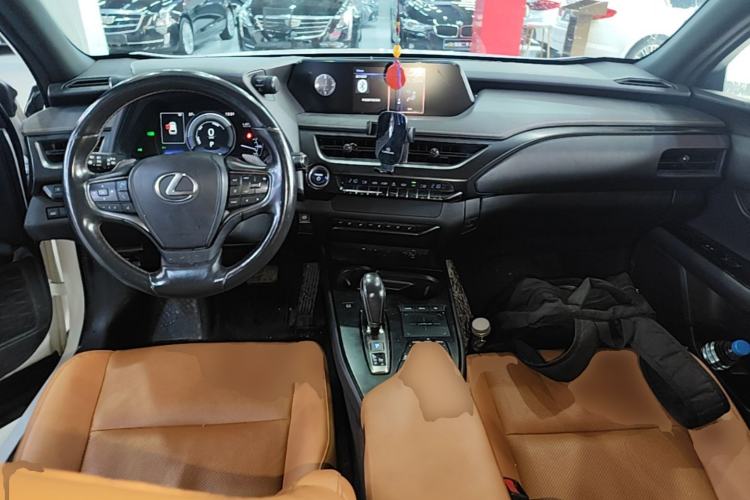 Used Lexus UX New Energy 2020 300e Pure·Joy Edition Center Console