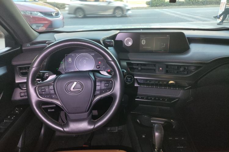 Used Lexus UX New Energy 2020 300e Pure·Joy Edition Center Console