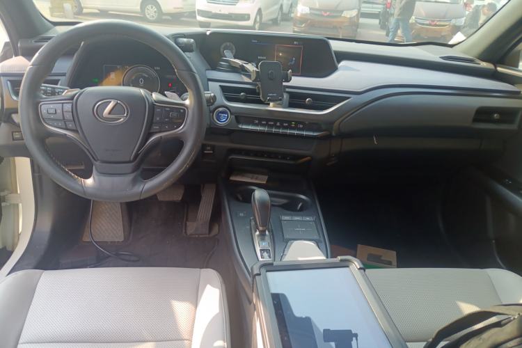Used Lexus UX New Energy 2020 300e Pure·Joy Edition Center Console