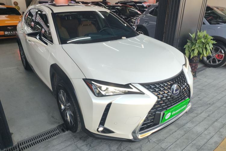 Used Lexus UX New Energy 2020 300e Pure·Joy Edition Front Right 45 Deg