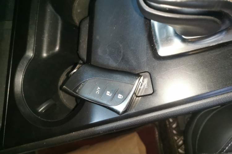 Used Lexus UX New Energy 2020 300e Pure·Joy Edition Interior 1