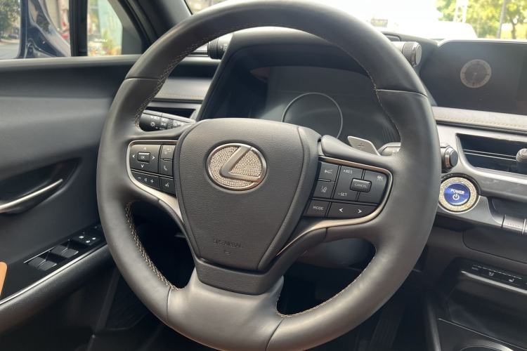Used Lexus UX New Energy 2020 300e Pure·Joy Edition Interior 2