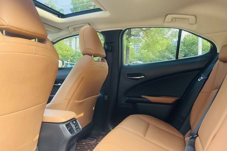 Used Lexus UX New Energy 2020 300e Pure·Enjoy Edition Interior 2