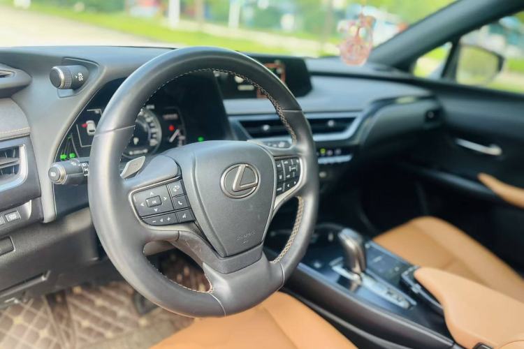 Used Lexus UX New Energy 2020 300e Pure·Enjoy Edition Interior 4
