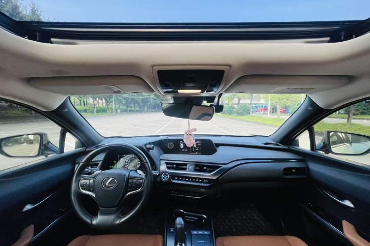 Used Lexus UX New Energy 2020 300e Pure·Enjoy Edition Interior 6