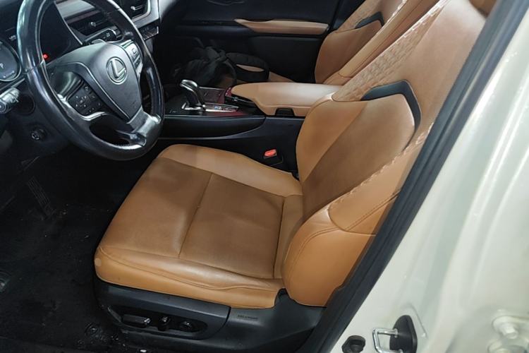 Used Lexus UX New Energy 2020 300e Pure·Joy Edition Left Front Seat
