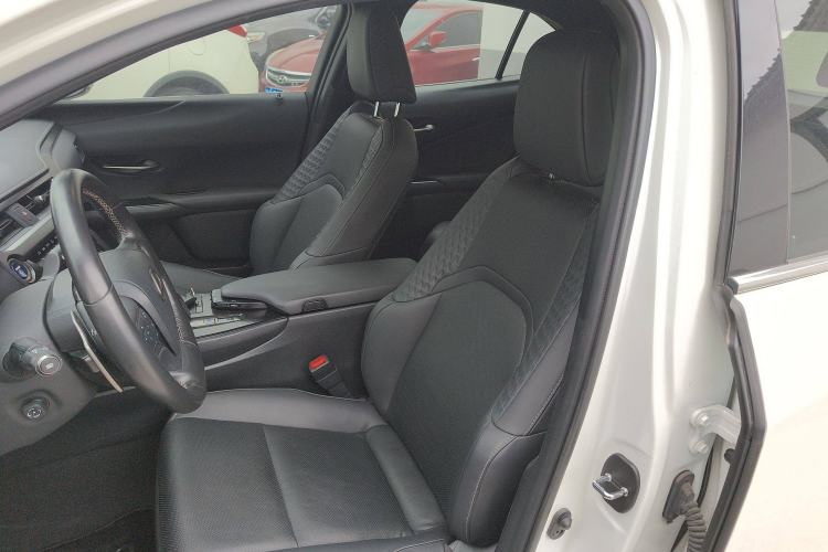 Used Lexus UX New Energy 2020 300e Pure·Joy Edition Left Front Seat