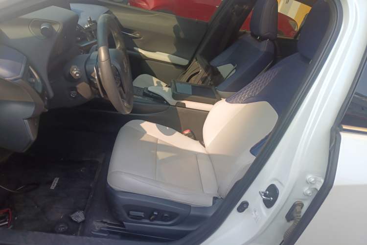 Used Lexus UX New Energy 2020 300e Pure·Joy Edition Left Front Seat
