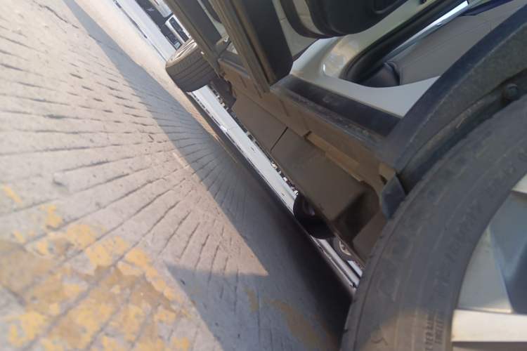 Used Lexus UX New Energy 2020 300e Pure·Joy Edition Left Side Sill