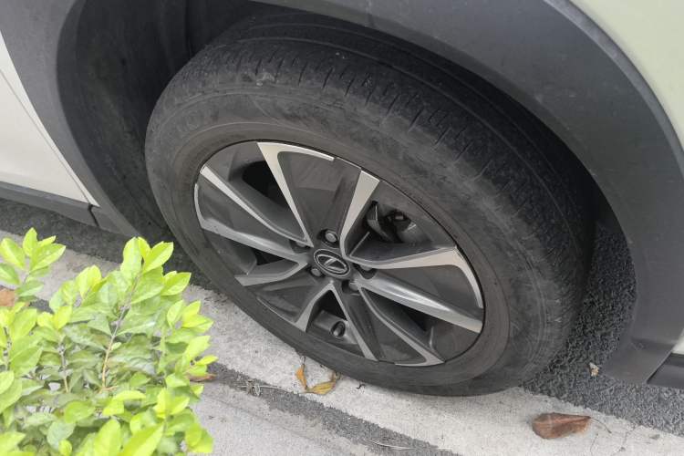 Used Lexus UX New Energy 2020 300e Pure·Joy Edition Right Front Wheel Hub