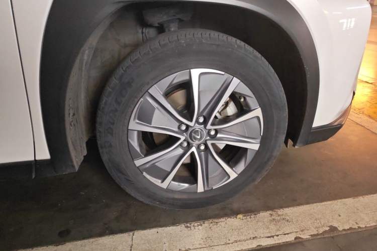 Used Lexus UX New Energy 2020 300e Pure·Joy Edition Right Front Wheel Hub