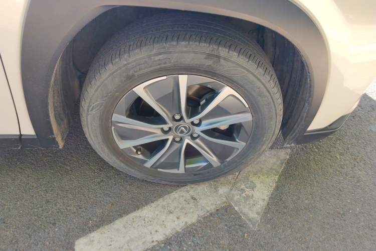 Used Lexus UX New Energy 2020 300e Pure·Joy Edition Right Front Wheel Hub