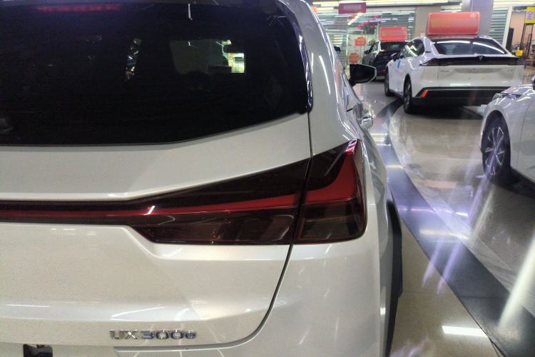 Used Lexus UX New Energy 2020 300e Pure·Joy Edition Right Rear Taillight