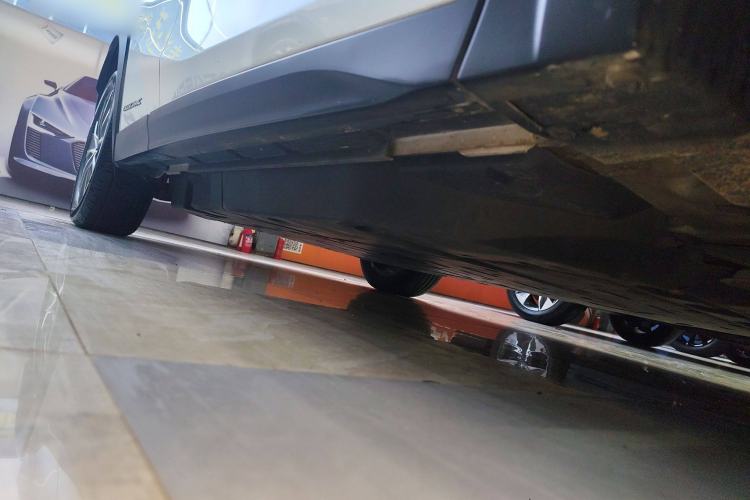 Used Lexus UX New Energy 2020 300e Pure·Joy Edition Right Side Sill