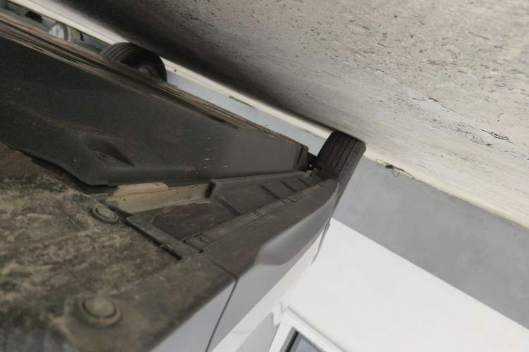 Used Lexus UX New Energy 2020 300e Pure·Joy Edition Right Side Sill