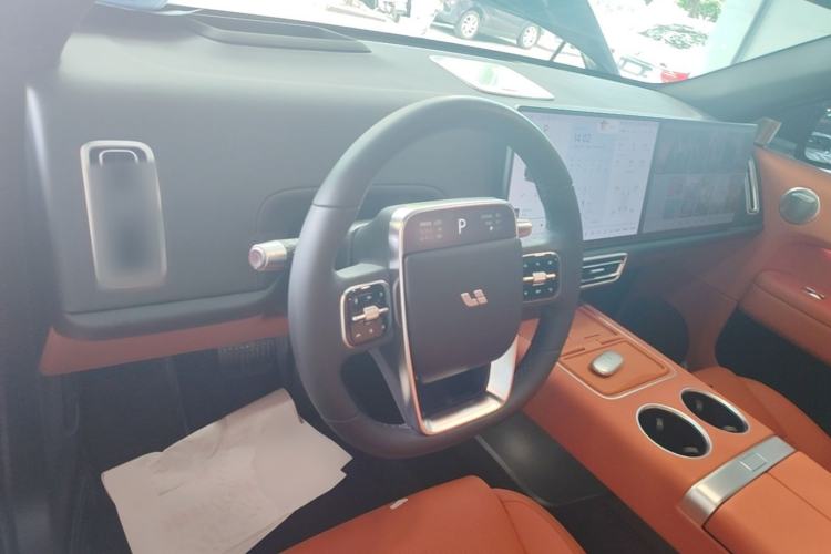 Used Li Auto L6 2024 Pro Model Center Console