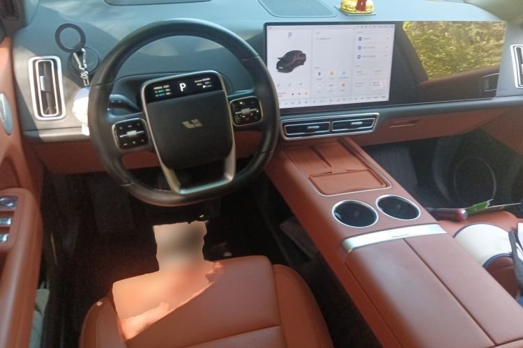 Used Li Auto L6 2024 Pro Model Center Console