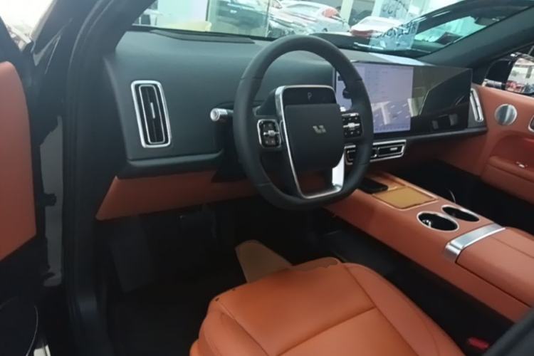 Used Li Auto L6 2024 Pro Model Center Console