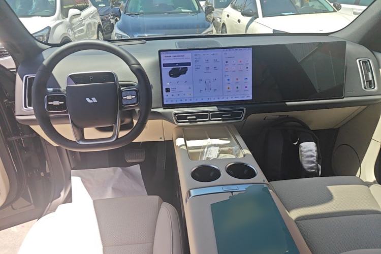 Used Li Auto L6 2024 Pro Model Center Console