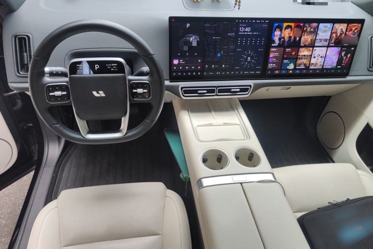 Used Li Auto L6 2024 Max Center Console