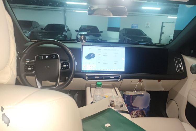 Used Li Auto L6 2024 Max Center Console