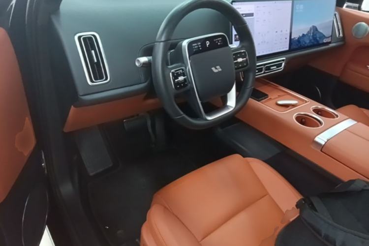 Used Li Auto L6 2024 Pro Model Center Console