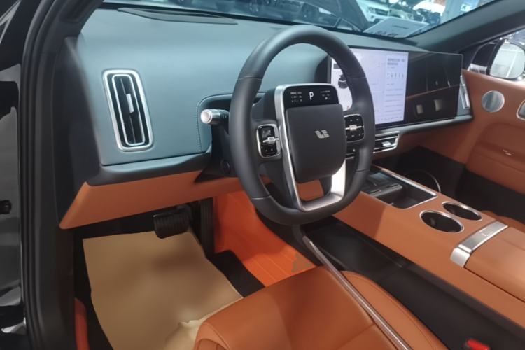 Used Li Auto L6 2024 Pro Model Center Console