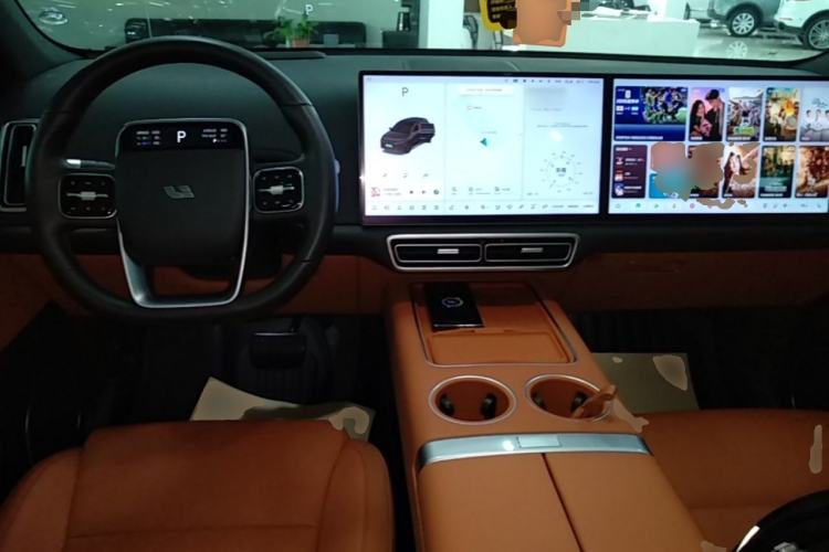 Used Li Auto L6 2024 Pro Model Center Console