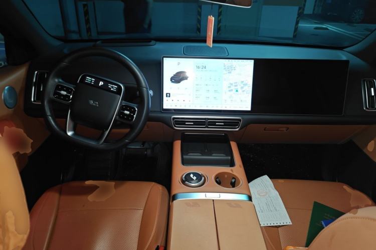 Used Li Auto L6 2024 Pro Model Center Console