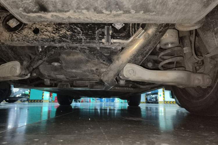Used Li Auto L6 2024 Pro Model Chassis Rear