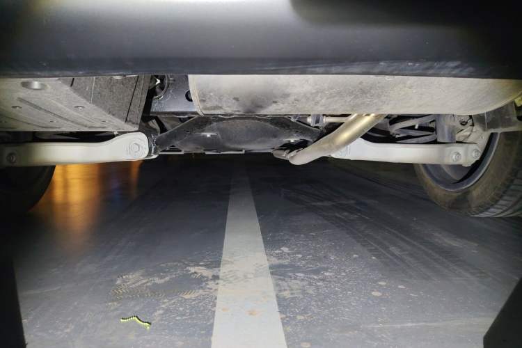 Used Li Auto L6 2024 Pro Model Chassis Rear