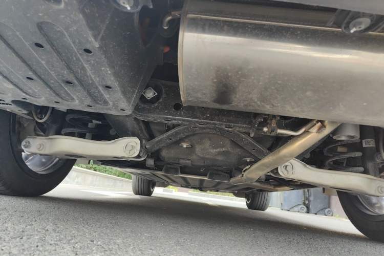 Used Li Auto L6 2024 Pro Model Chassis Rear
