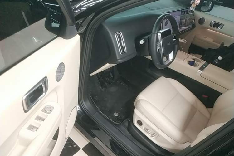 Used Li Auto L6 2024 Pro Model Driver Seat