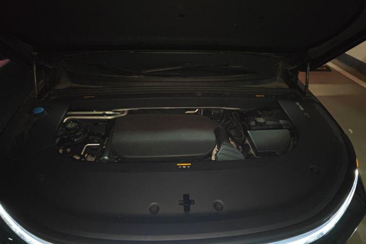 Used Li Auto L6 2024 Max Engine Bay