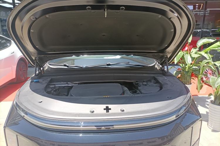 Used Li Auto L6 2024 Pro Model Engine Bay