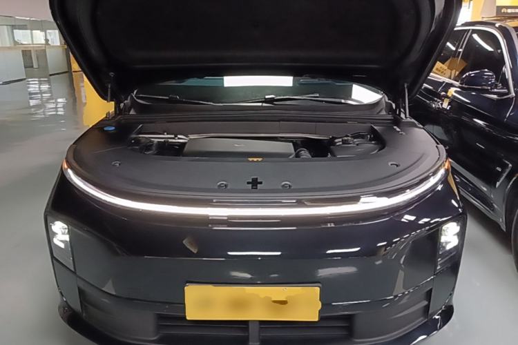 Used Li Auto L6 2024 Max Engine Bay