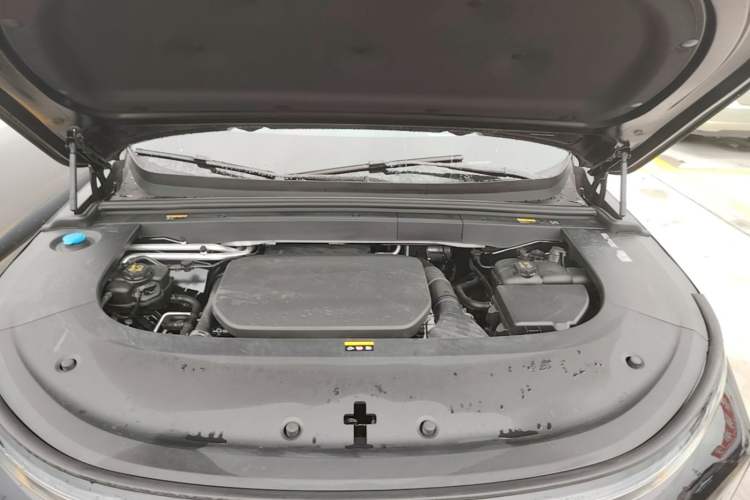 Used Li Auto L6 2024 Pro Model Engine Bay