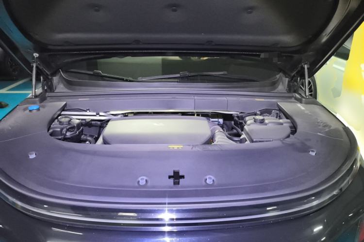 Used Li Auto L6 2024 Pro Model Engine Bay