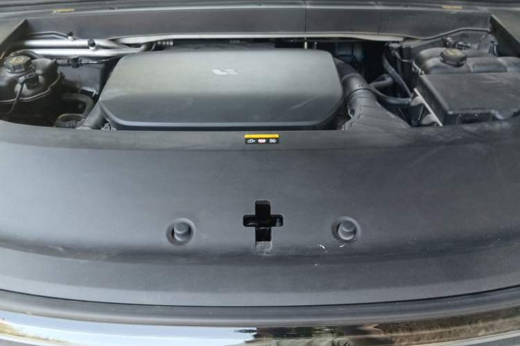 Used Li Auto L6 2024 Pro Model Engine Bay