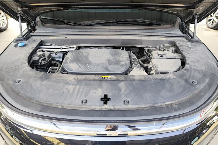 Used Li Auto L6 2024 Pro Model Engine Bay
