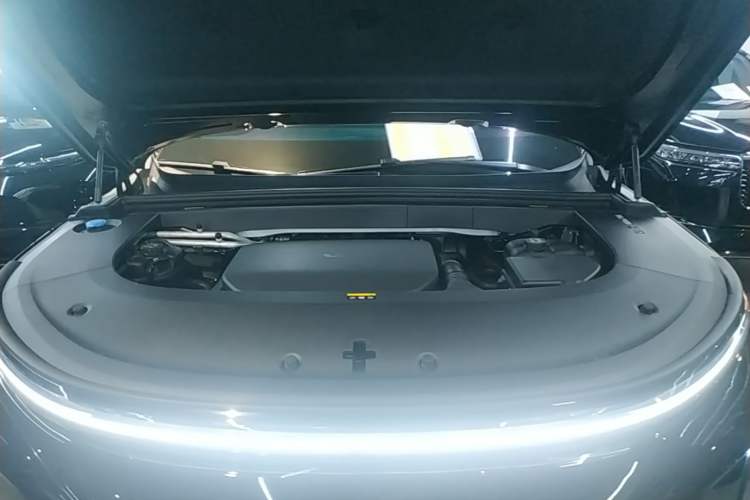 Used Li Auto L6 2024 Pro Model Engine Bay