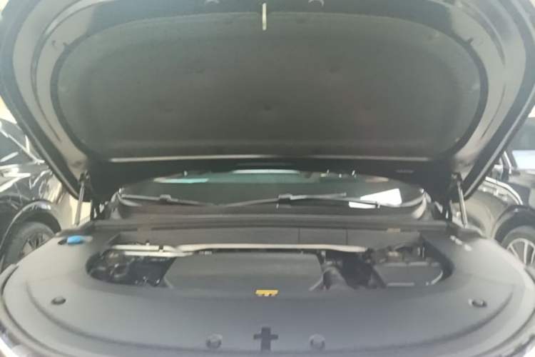 Used Li Auto L6 2024 Pro Model Engine Bay