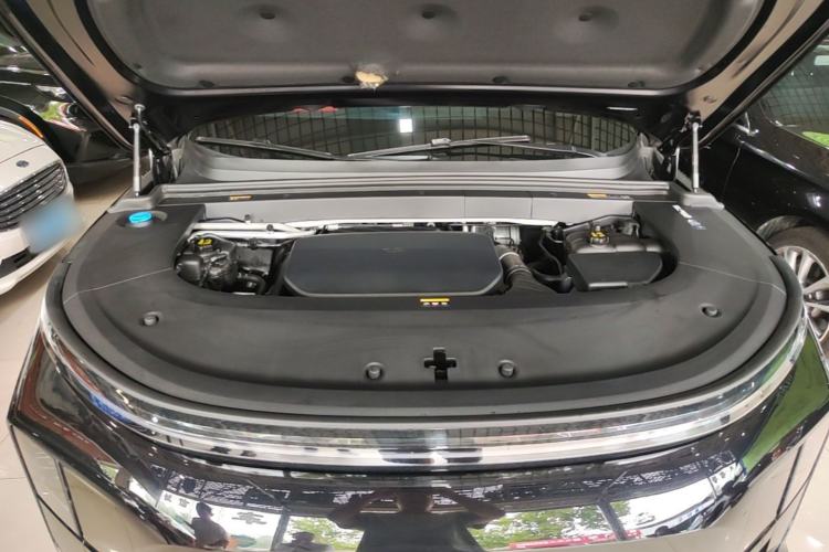Used Li Auto L6 2024 Pro Model Engine Bay