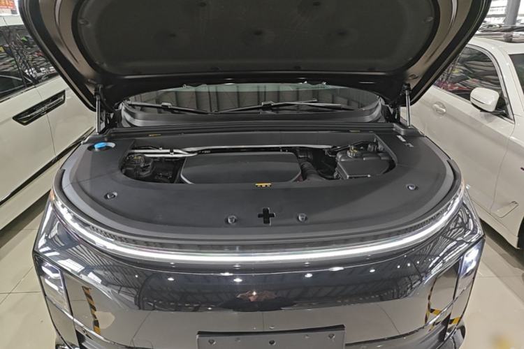 Used Li Auto L6 2024 Pro Model Engine Bay