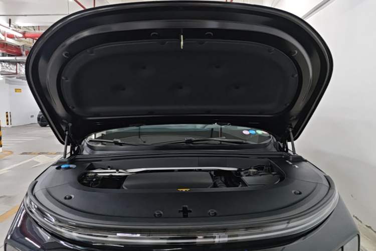 Used Li Auto L6 2024 Max Engine Bay