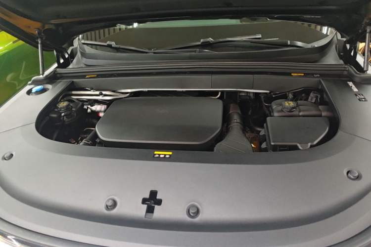 Used Li Auto L6 2024 Pro Model Engine Bay