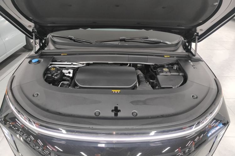 Used Li Auto L6 2024 Pro Model Engine Bay