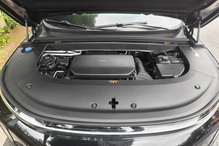 Used Li Auto L6 2024 Pro Model Engine Bay